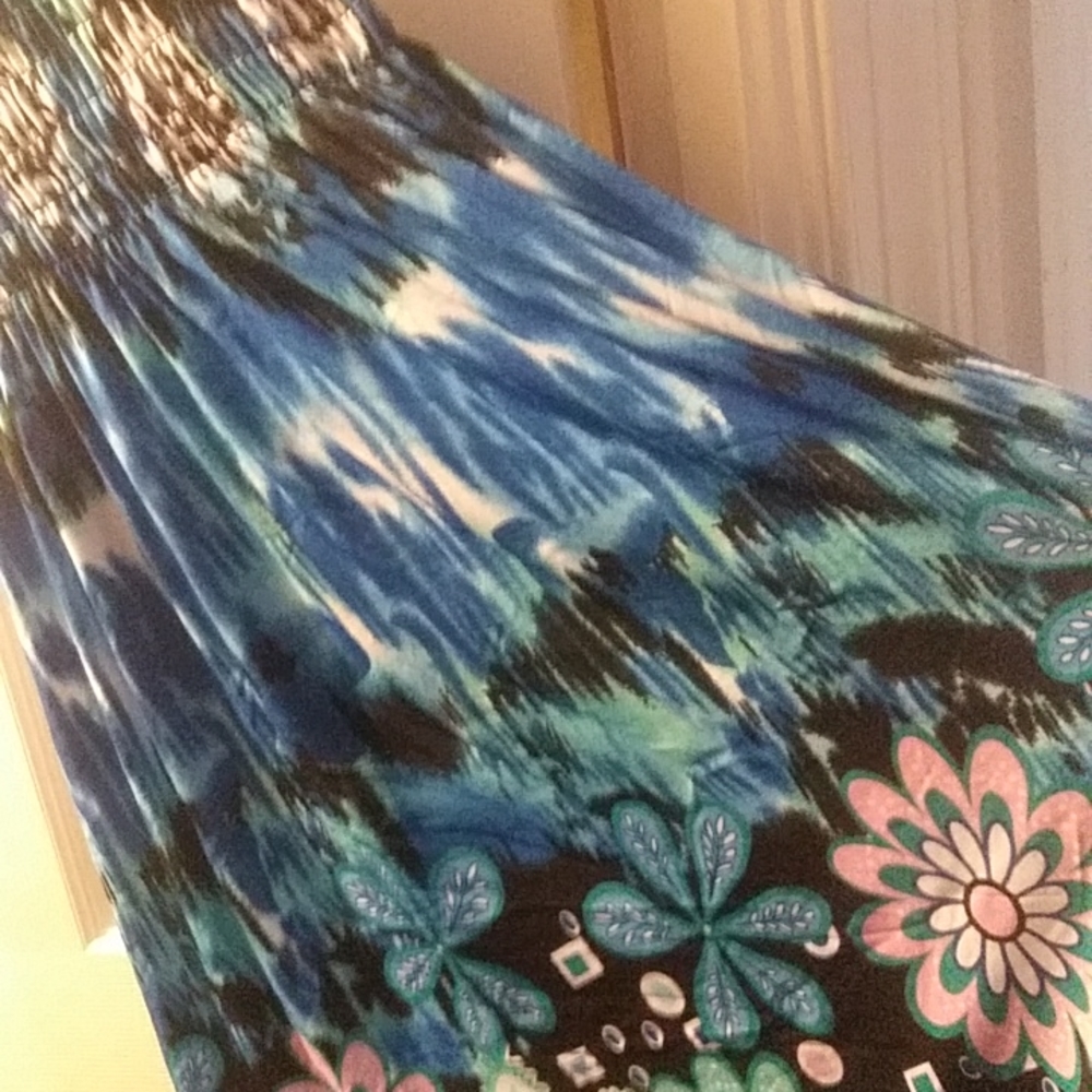 Sundress - Picture 3 of 3